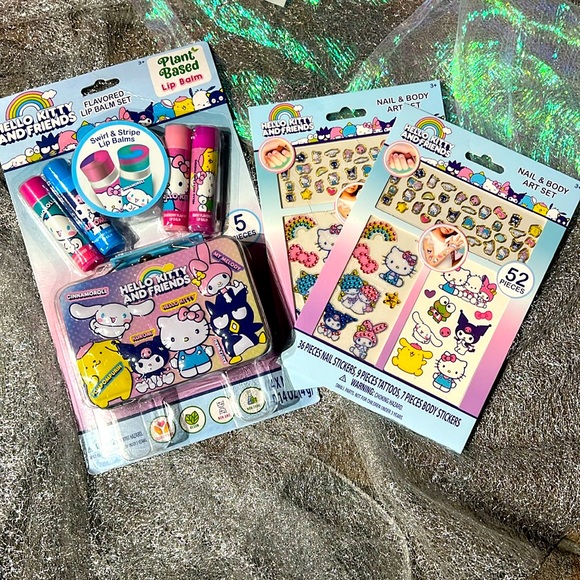 NEW: KID PACK - Over 200 ITEMS Hello Kitty THEMED GIFT SET - Picture 3 of 15